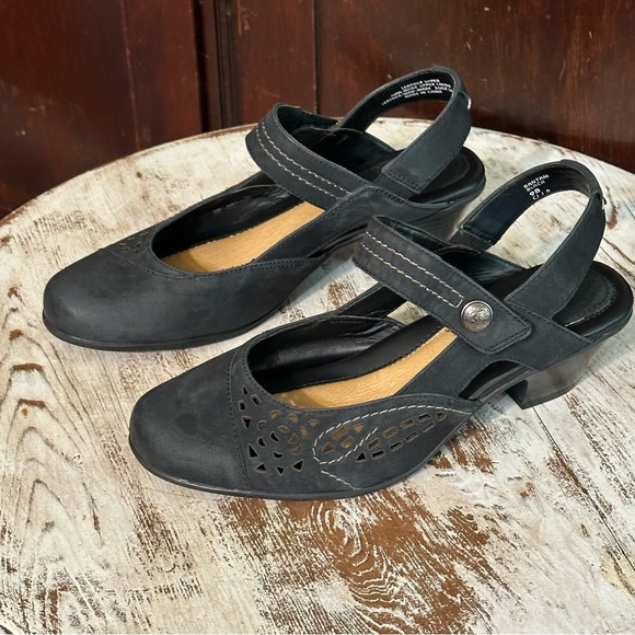 Earth Shoes - EARTH MARY JANES
